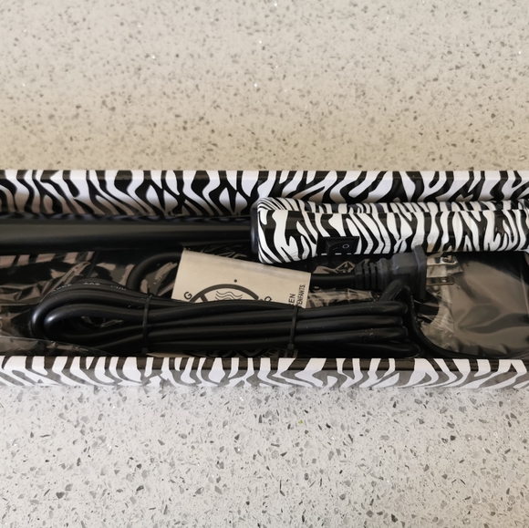 Nu-Me Reverse Curling Wand - Picture 2 of 4